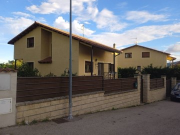 Casa o chalet 4 Habitaciones en Lozoyuela