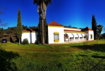 Quintas e casas rústicas  em Higuera de la Sierra