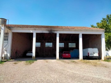Piso 7 Habitaciones en Casetas - Garrapinillos - Monzalbarba