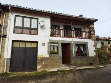 House 3 Bedrooms in Calga