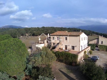 House 8 Bedrooms in Agullana