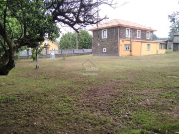 Casa o chalet 4 Habitaciones en Sequeiro (Santa María)