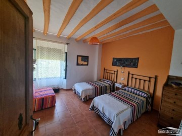 House 5 Bedrooms in La Benita