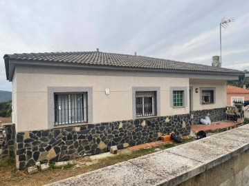 House 4 Bedrooms in Aiguaviva Parc