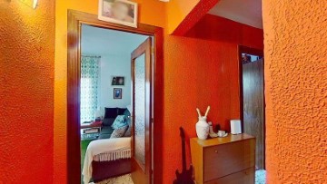 Apartment 3 Bedrooms in Polinyà