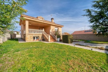 House 6 Bedrooms in Soto del Real