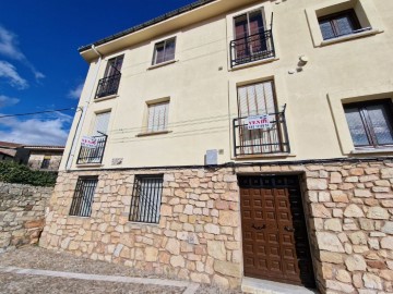 Apartment 3 Bedrooms in Moratilla de Henares