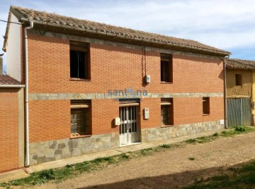 Casa o chalet 3 Habitaciones en Valdesaz de los Oteros