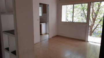Apartment 3 Bedrooms in Sant Narcís