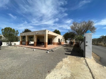 Country homes 4 Bedrooms in Los Yesos