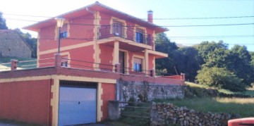 House 3 Bedrooms in Lamiña