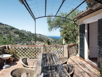 Country homes 5 Bedrooms in Deià