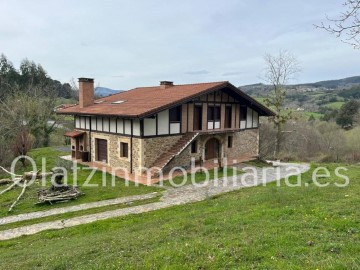 House  in Traslaviña