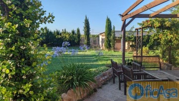 House 6 Bedrooms in Vall d'Alba