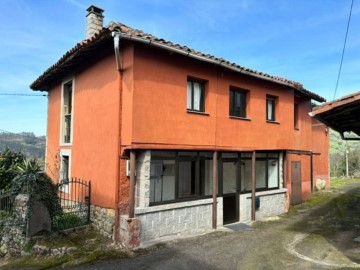 Casa o chalet 3 Habitaciones en San Tirso