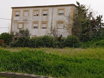 Edificio en Almaraz