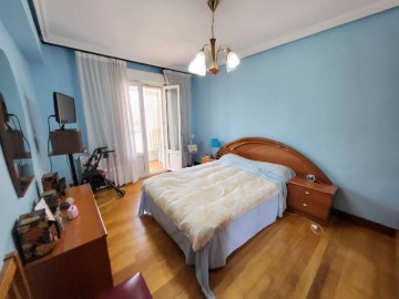 Apartment 3 Bedrooms in Kabiezes