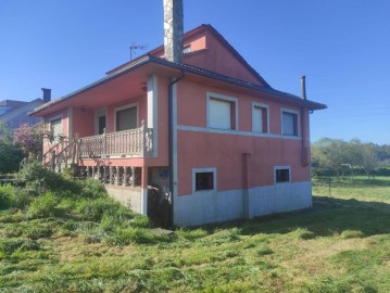 Casa o chalet 4 Habitaciones en Viladavil (Santa María)
