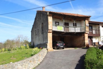 House 6 Bedrooms in Caviedes