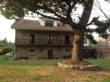 Casa o chalet 7 Habitaciones en El Carbayedo - El Quirinal
