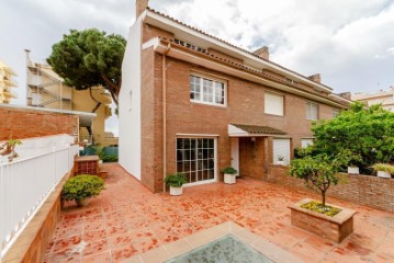 Casa o chalet 4 Habitaciones en Pineda de Mar Centre