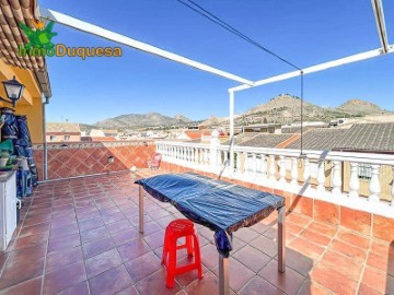 House 4 Bedrooms in Atarfe
