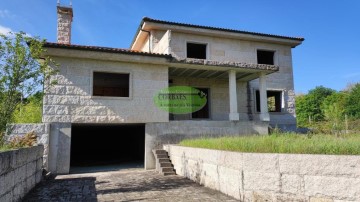Casa o chalet 5 Habitaciones en Xinzo de Limia (Santa Mariña)