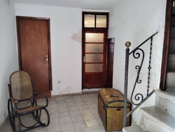 House 4 Bedrooms in Benafer