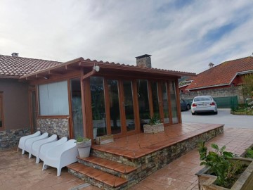 House 3 Bedrooms in Loureda-Lañas-Barrañán