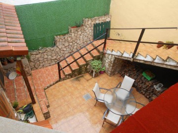 House 5 Bedrooms in Fréscano