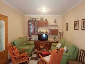 House 5 Bedrooms in Jaúro