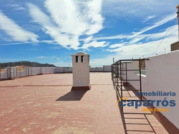 House 4 Bedrooms in Jaúro