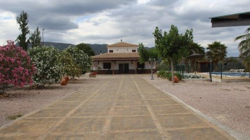 Country homes 8 Bedrooms in Moratalla