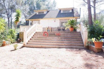 House 4 Bedrooms in Albalat