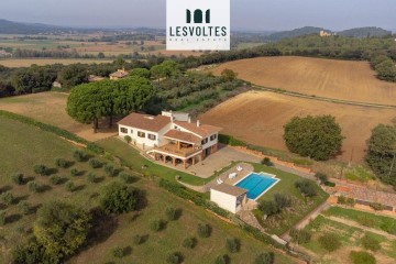House 6 Bedrooms in Castell d'Emporda