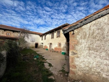 Casas rústicas 3 Habitaciones en Naveda