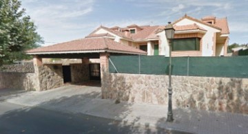 Casa o chalet 7 Habitaciones en San Martín de Valdeiglesias