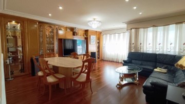 Apartment 3 Bedrooms in Casas Verdes