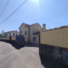 Casa o chalet 5 Habitaciones en San Claudio-Trubia-Las Caldas
