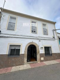 House 4 Bedrooms in Torreorgaz