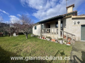 House 3 Bedrooms in Torroso (San Mamed P.)