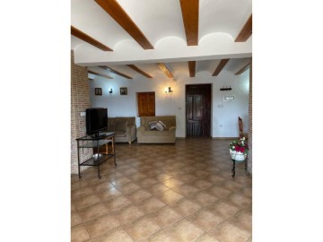 House 5 Bedrooms in Castilblanques