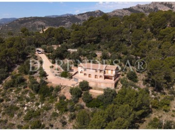 Country homes 4 Bedrooms in Baix des Puig