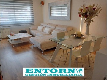 Apartment 3 Bedrooms in Polígon Industrial Z