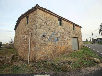 House 4 Bedrooms in Ois (Santa María)