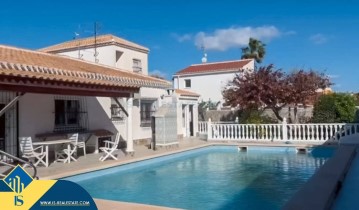 Casa o chalet 4 Habitaciones en Torrevieja Centro