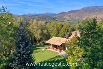 Country homes 4 Bedrooms in Bellver de Cerdanya