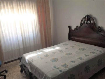 House 5 Bedrooms in Cebolla