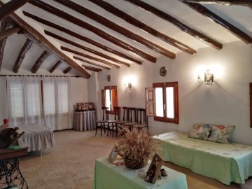 Country homes 4 Bedrooms in Ontiñena