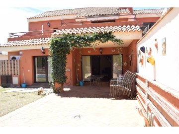 Casa o chalet 6 Habitaciones en San Luis de Sabinillas